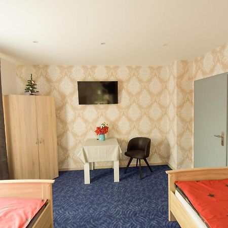 Mainzimmer - Business Apartments Hasloch  Luaran gambar