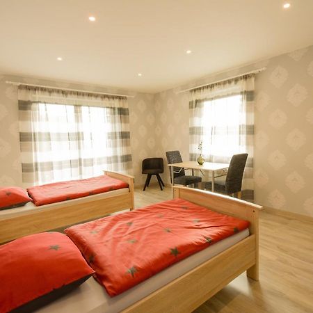 Mainzimmer - Business Apartments Hasloch  Luaran gambar