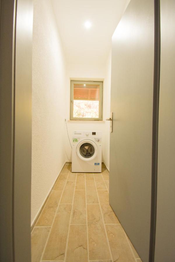 Mainzimmer - Business Apartments Hasloch  Luaran gambar