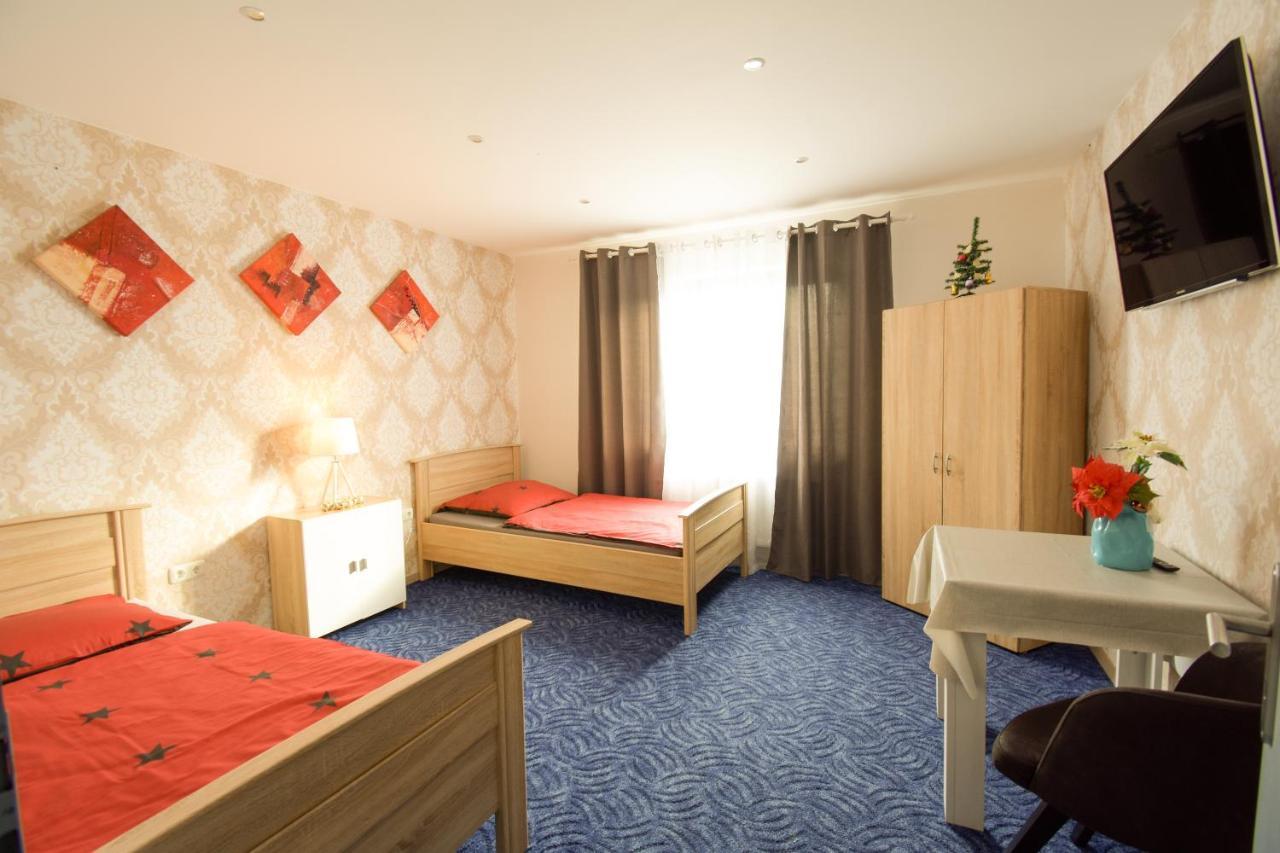 Mainzimmer - Business Apartments Hasloch  Luaran gambar