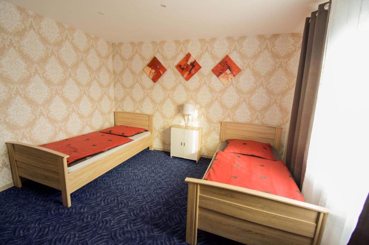 Mainzimmer - Business Apartments Hasloch  Luaran gambar