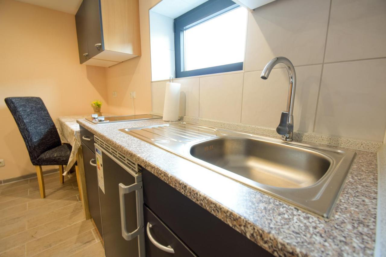 Mainzimmer - Business Apartments Hasloch  Luaran gambar