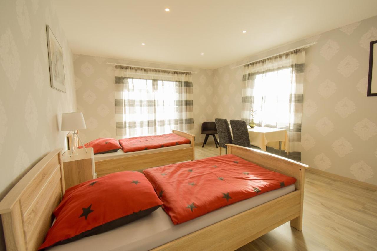 Mainzimmer - Business Apartments Hasloch  Luaran gambar